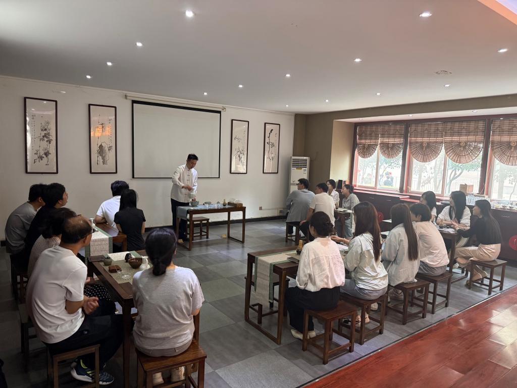 匠心筑梦启新程 技创未来耀交院—河南交通职业技术学院2026年职业教育活动周精彩纷呈